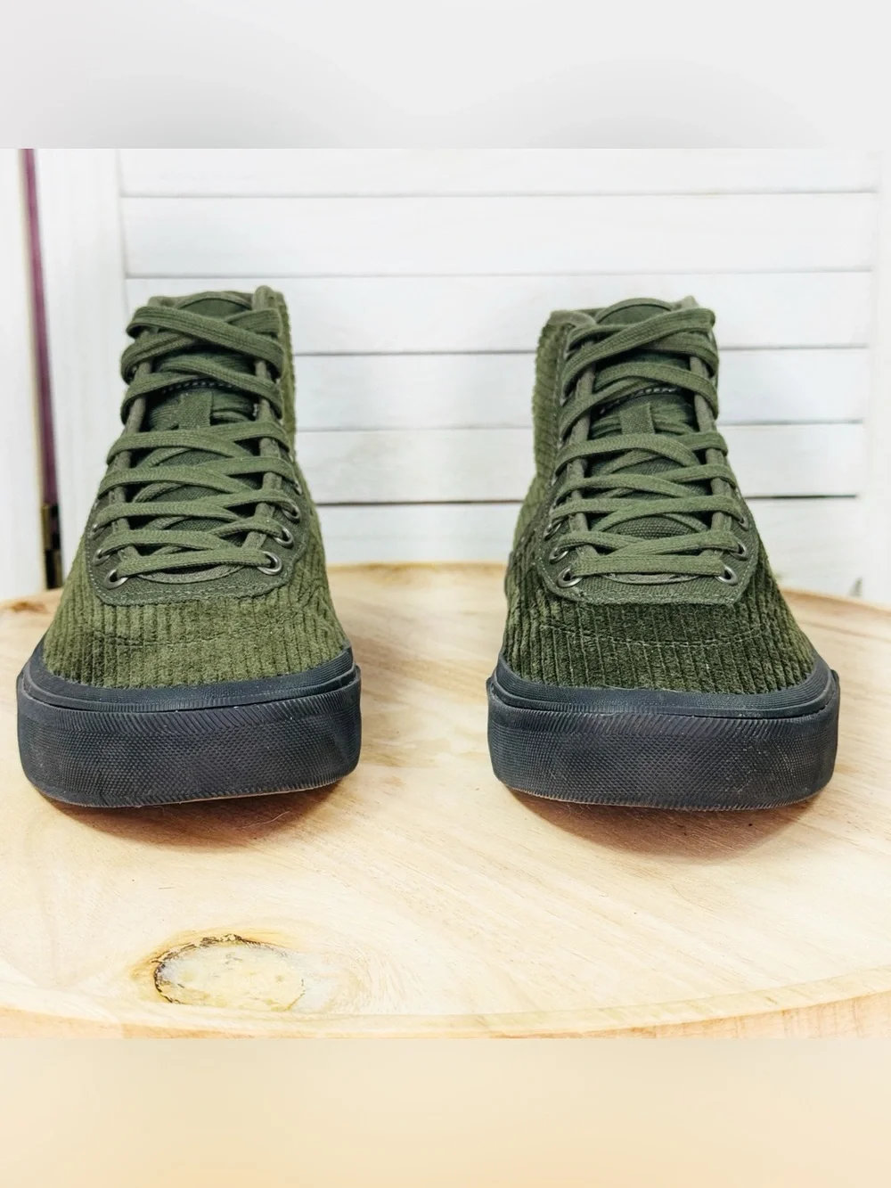 Vans crockett high